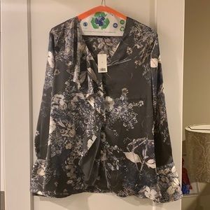 NWT - Banana Republic - grey floral top - …